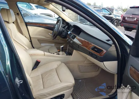 2010 BMW 535I xDrive из США, поврежденный, VIN WBAPT7C5XACW98300